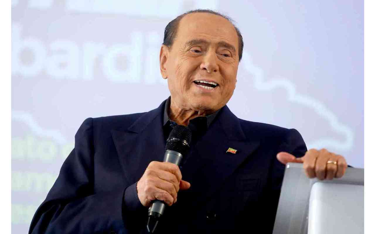 Silvio Berlusconi: il patrimonio - denaro, azioni, aziende